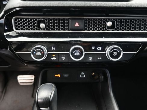 Used 2023 Honda Civic Sport image 14