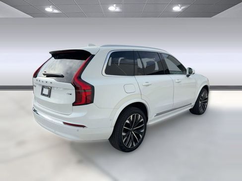 New 2026 Volvo XC90 T8 Plus image 9