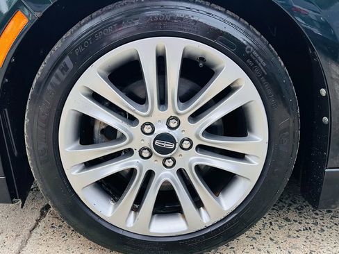 Used 2014 Lincoln MKZ Sedan 4D w/ Equipment Group 102A Reserve image 31