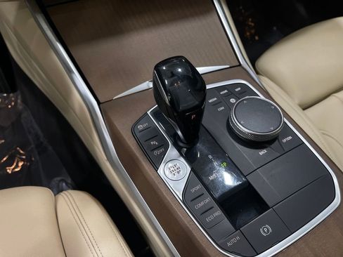 Used 2019 BMW 330i xDrive Sedan w/ Convenience Package image 29