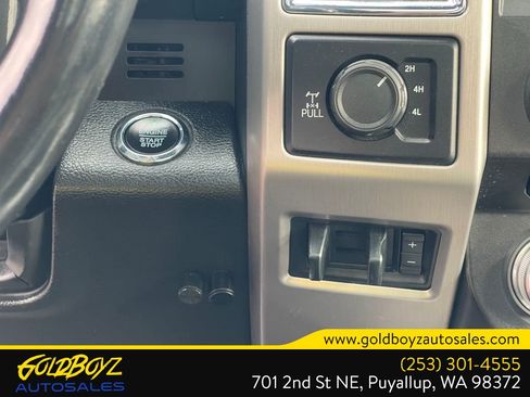 Used 2017 Ford F250 Platinum w/ Platinum Ultimate Package AWD/4WD image 27