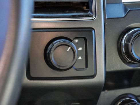 Used 2022 Ford F250 XLT image 28