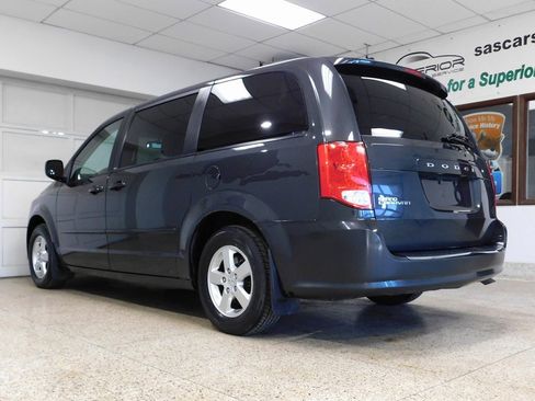 Used 2011 Dodge Grand Caravan SXT image 6