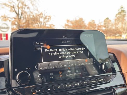 New 2025 Nissan Pathfinder Platinum image 25