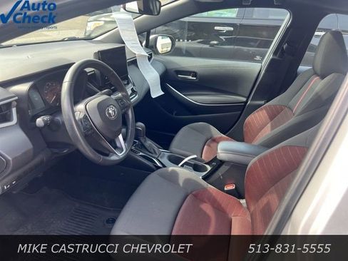 Used 2023 Toyota Corolla SE w/ SE Premium Package image 6