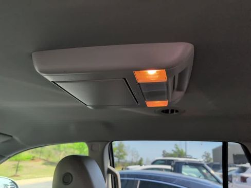 Used 2015 Buick Enclave Leather image 8