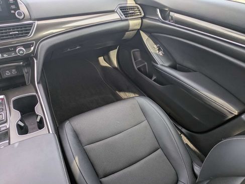 Used 2022 Honda Accord Sport image 17