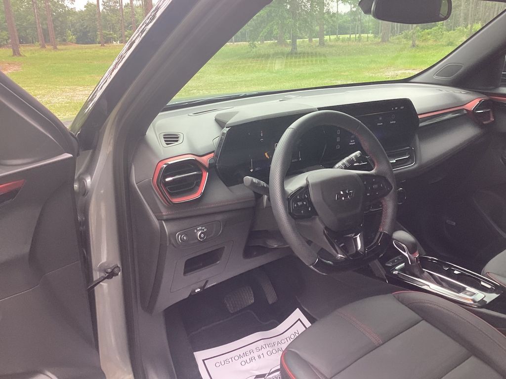 New 2026 Chevrolet TrailBlazer RS w/ Convenience Package FWD image 12