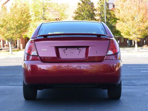 Used 2004 Saturn ION Level 2 image 6