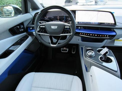New 2026 Cadillac Optiq Sport 2 image 13