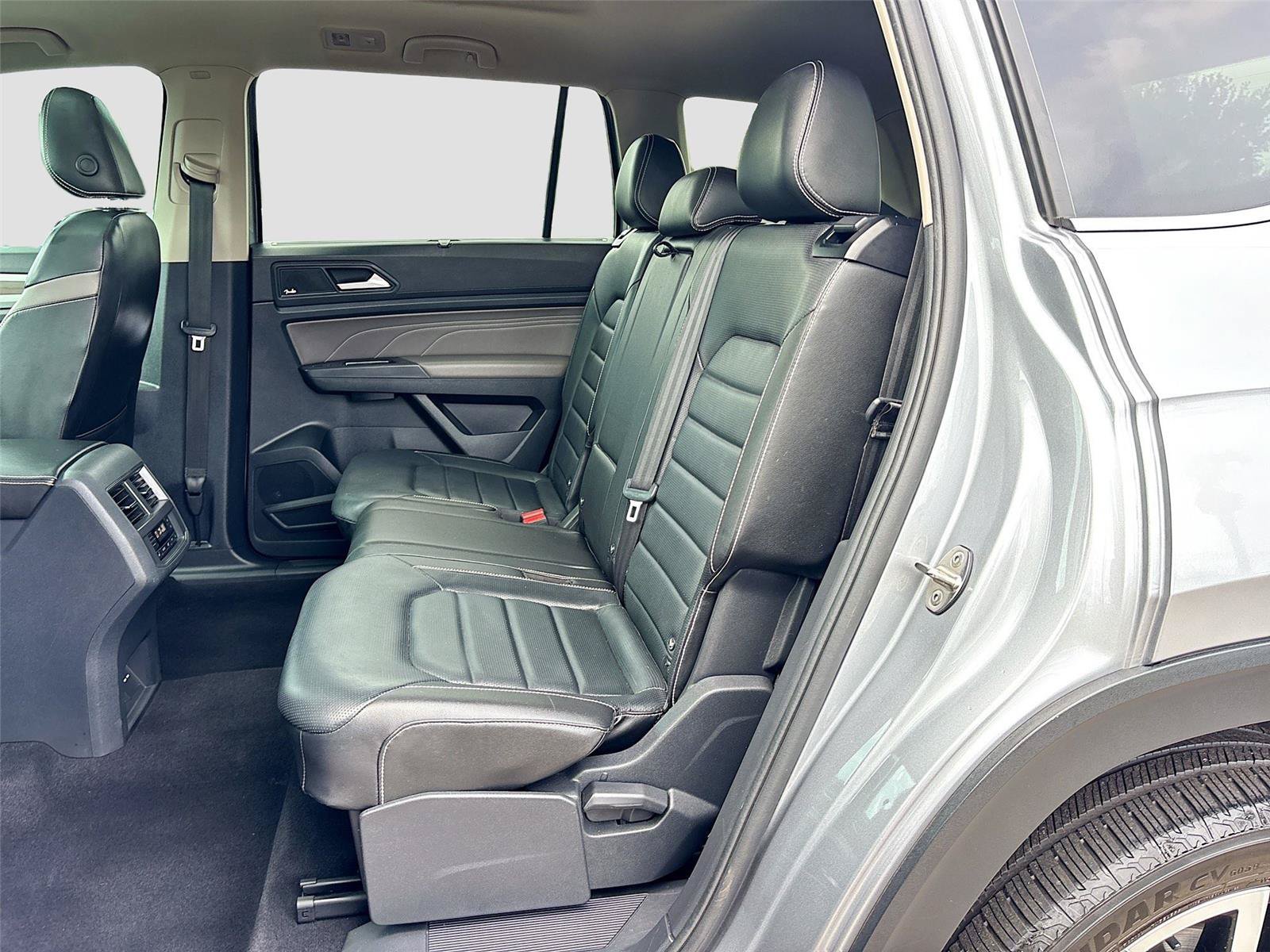 Used 2021 Volkswagen Atlas SEL Premium AWD/4WD image 25