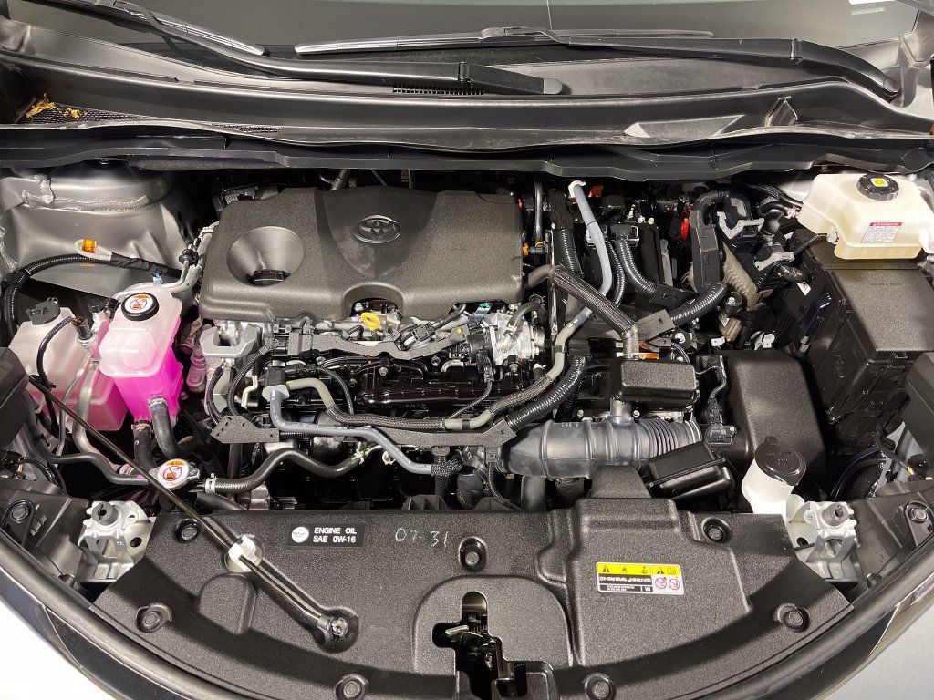 Certified 2025 Toyota Sienna XLE FWD image 9