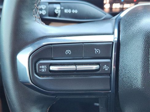 Used 2023 GMC Canyon AT4 w/ Technology Package image 29