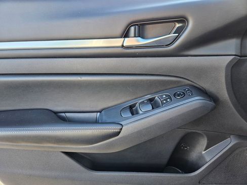 Used 2022 Nissan Altima 2.5 SV image 29