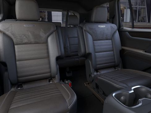 New 2026 GMC Acadia Denali Ultimate image 17