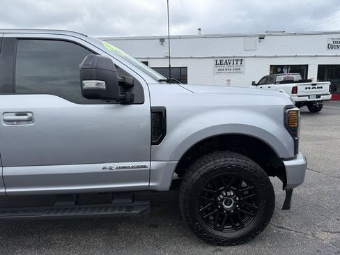 Used 2022 Ford F350 Lariat w/ Black Appearance Package AWD/4WD image 19