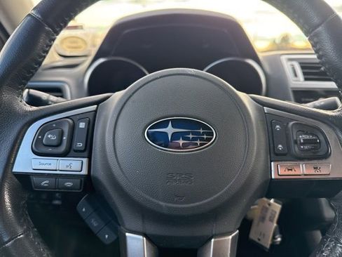 Used 2017 Subaru Outback 2.5i Premium image 15