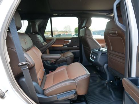 Used 2025 Ford Expedition King Ranch AWD/4WD image 13