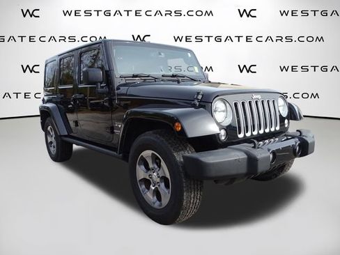 Used 2016 Jeep Wrangler Unlimited Sahara w/ Connectivity Group image 2