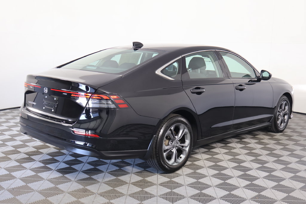 Used 2023 Honda Accord EX image 4