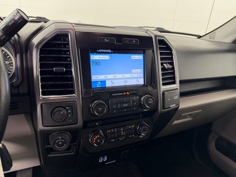 Used 2016 Ford F150 XLT w/ Equipment Group 302A Luxury AWD/4WD image 14