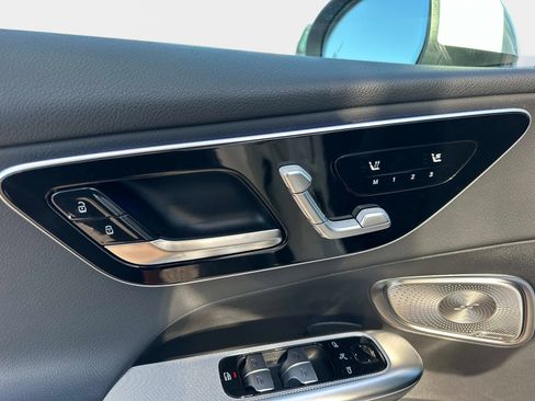 New 2026 Mercedes-Benz GLC 300 image 17