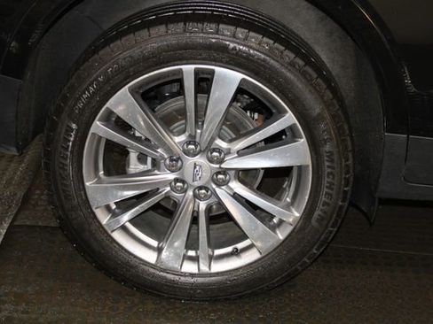 Certified 2024 Cadillac XT5 Premium Luxury FWD image 32