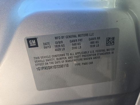 Used 2013 Chevrolet Cruze LS image 22