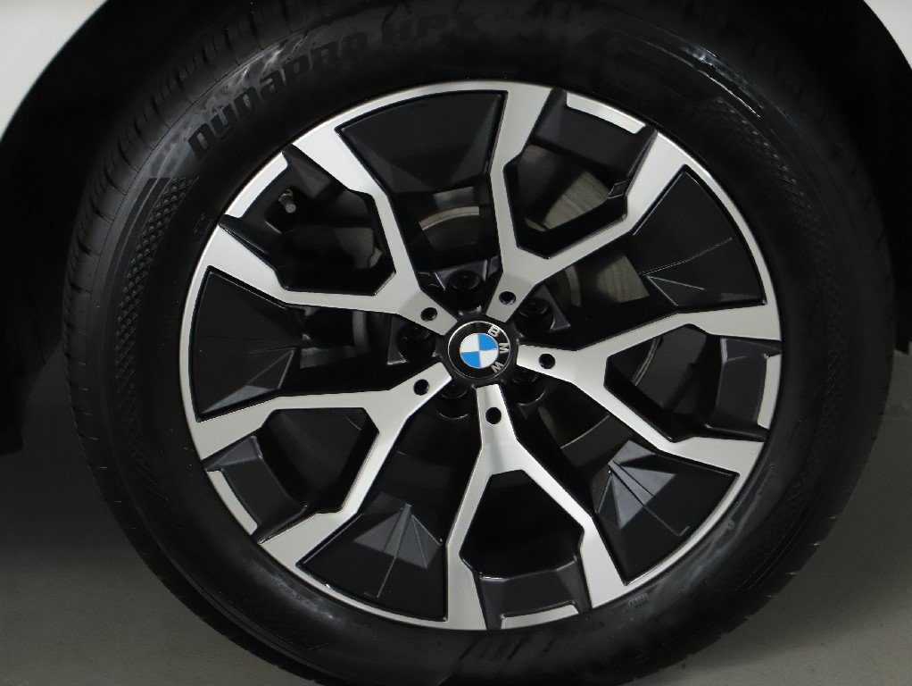 Used 2026 BMW X3 xDrive30i w/ Convenience Package AWD/4WD image 11