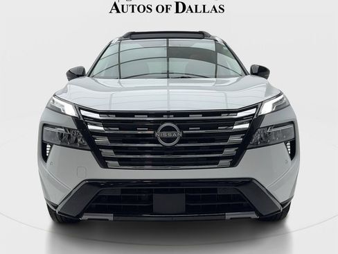 Used 2025 Nissan Rogue Platinum w/ Platinum Premium Package AWD/4WD image 4