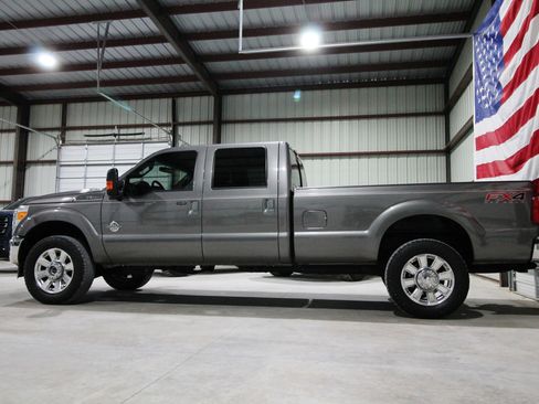 Used 2014 Ford F350 Lariat w/ Lariat Ultimate Package AWD/4WD image 6