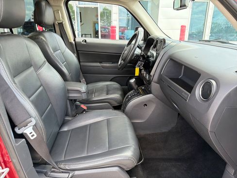 Used 2017 Jeep Patriot High Altitude image 22