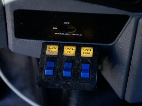 Used 2012 Ford F550 2WD Regular Cab Super Duty w/ PWR Equipment Group image 30