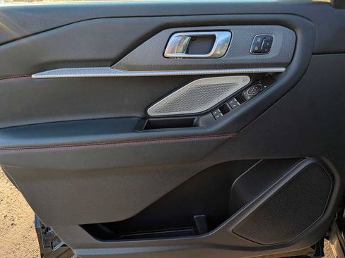 Certified 2025 Ford Explorer ST AWD/4WD image 15