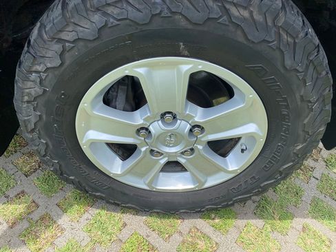 Used 2020 Toyota Tundra SR5 image 27