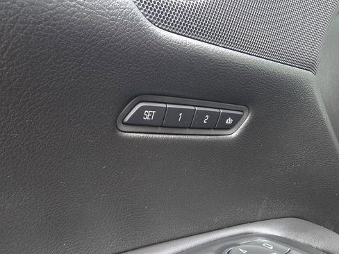 Used 2018 Cadillac XT5 Platinum w/ Driver Assist Package image 19