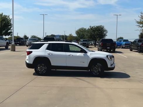 New 2026 GMC Terrain AT4 AWD/4WD image 2