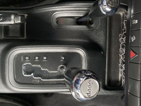 Used 2017 Jeep Wrangler Unlimited Sport image 24