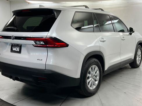 Used 2024 Toyota Grand Highlander AWD Hybrid image 6