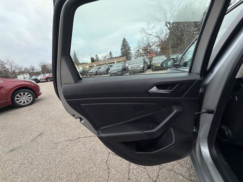 Used 2021 Volkswagen Jetta S image 15