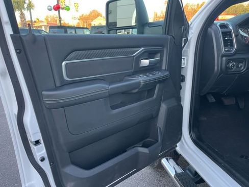 New 2026 RAM 2500 Big Horn AWD/4WD image 5
