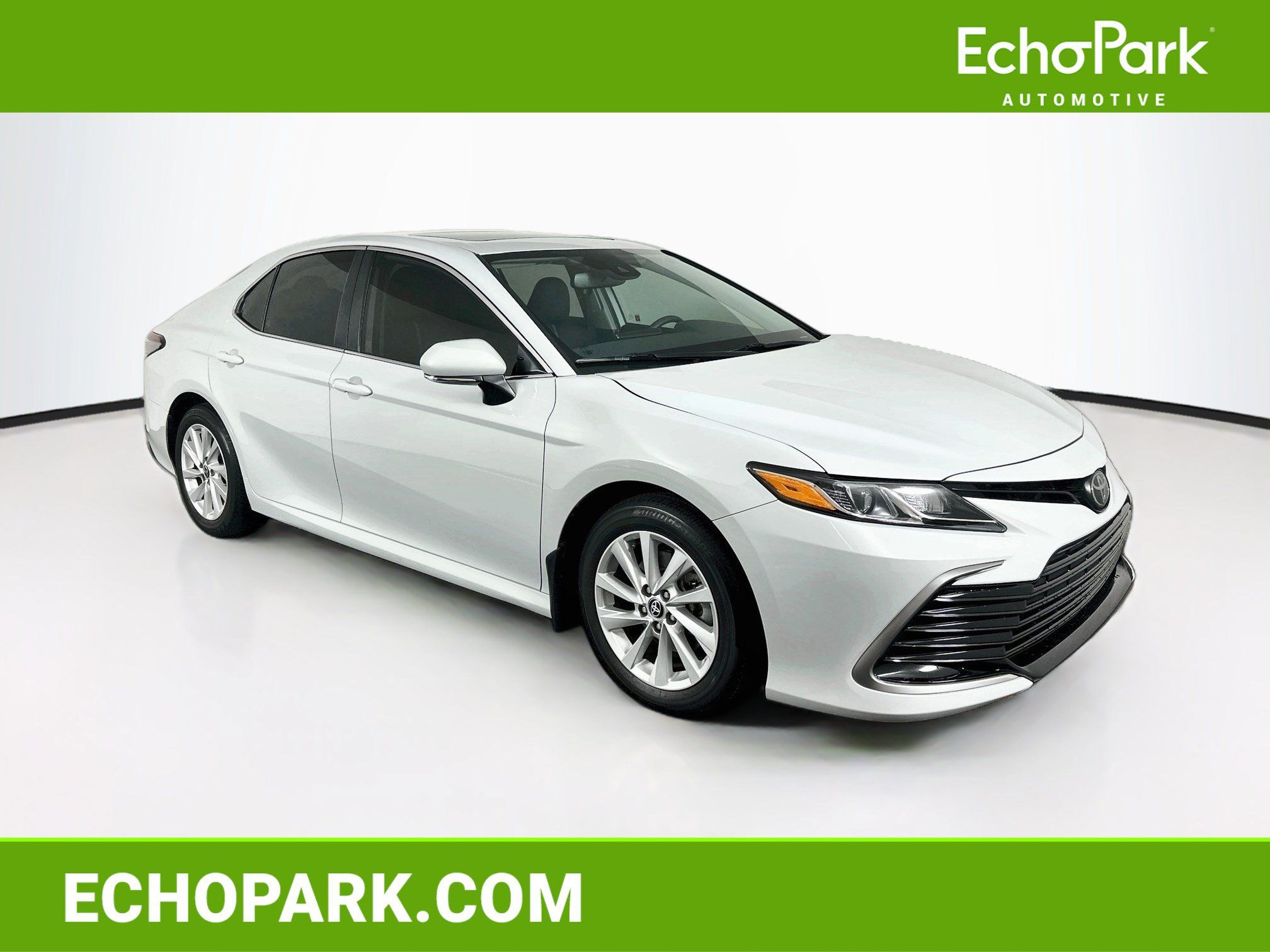 Used 2024 Toyota Camry LE w/ Convenience Package FWD image 1
