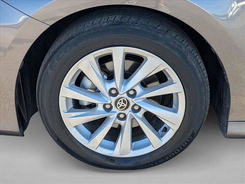 Used 2023 Toyota Camry LE image 22