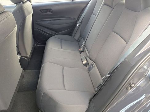 Used 2025 Toyota Corolla LE image 27