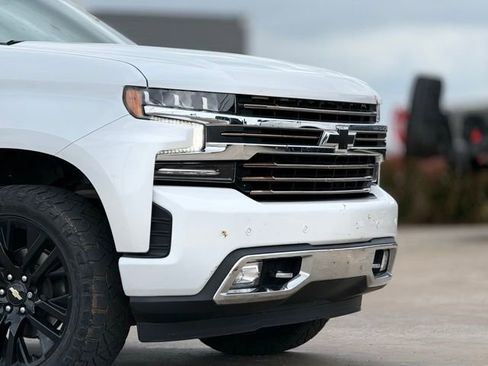 Used 2022 Chevrolet Silverado 1500 High Country w/ LPO, Dark Essentials Package image 8