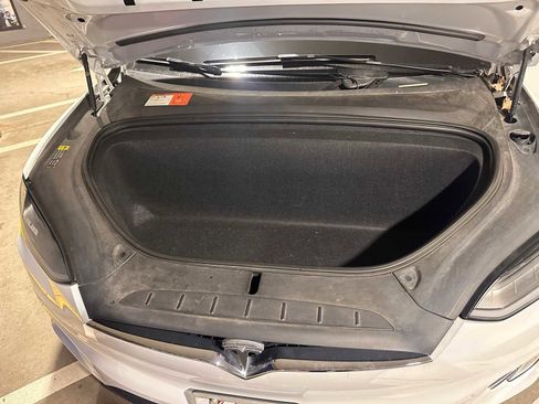 Used 2018 Tesla Model X 100D image 12