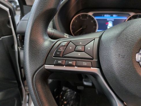 Used 2025 Nissan Sentra SV FWD image 20
