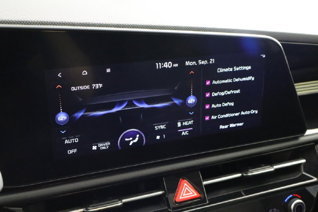Used 2023 Kia Niro Wave w/ Wave Preserve Package FWD image 39