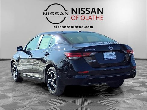 Certified 2025 Nissan Sentra SV image 3