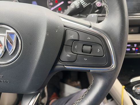 Used 2022 Buick Envision Essence w/ Technology Package I image 18
